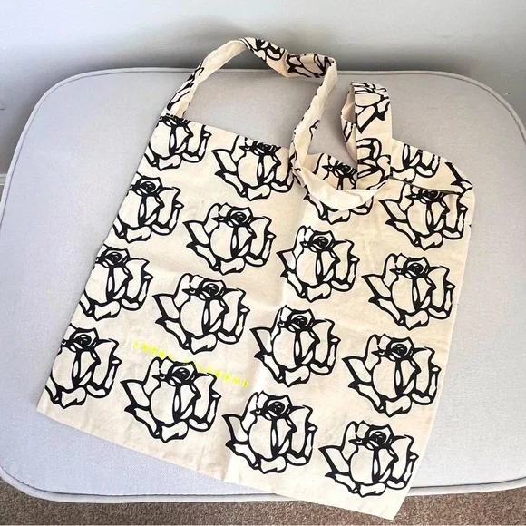 Freda Salvador Roses Canvas Bag Off White - Picture 2 of 4